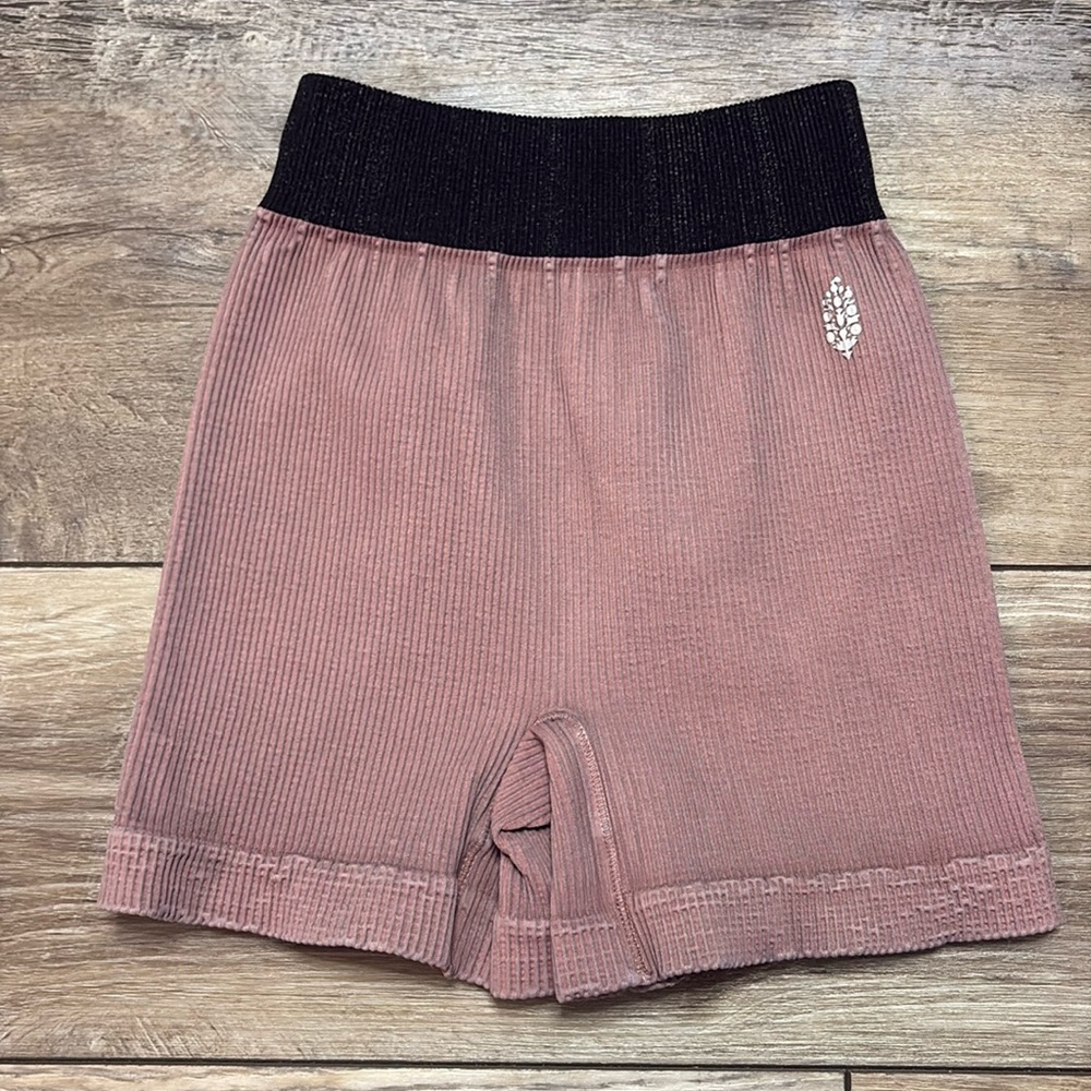 NWOT FP Movement Happiness Runs Prajna Shorts XS/S Mauve